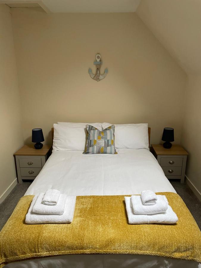 2 Bedroom Flat In Stornoway Town Centre Экстерьер фото